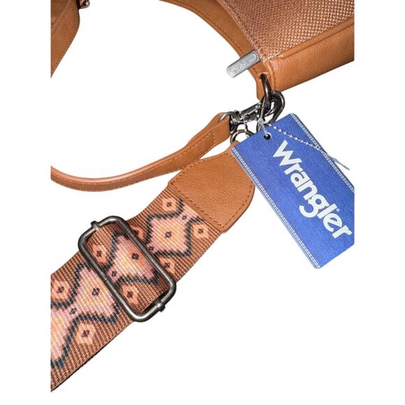 NEW Wrangler Brown Aztec Southwestern tapestry BAG SET WEEKEND DUFFLE & PURSE - Picture 12 of 15